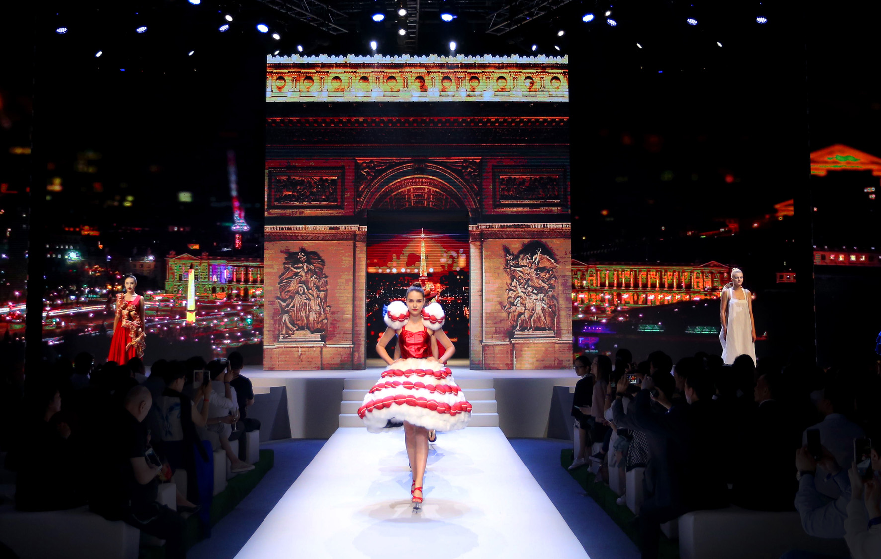 APP面包时装秀 (2).jpg