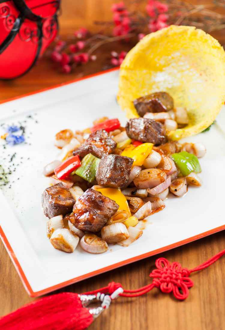 北京华尔道夫酒店-年夜饭 - 韩国柚子蜜葱烧极品和牛.jpg