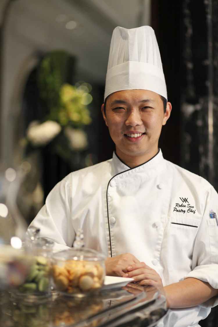 上海外滩华尔道夫酒店饼房主厨-孙斌.jpg