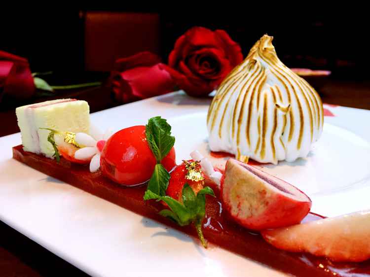 济南万达凯悦酒店- 火焰香兰叶冰激凌.jpg