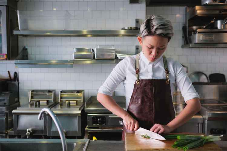 MayChow_4_Sun Sun Leung.jpg