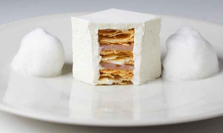 01-The White Millefeuille.jpg