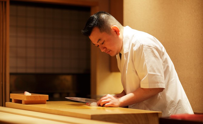 銀座小十 奥田透.jpg