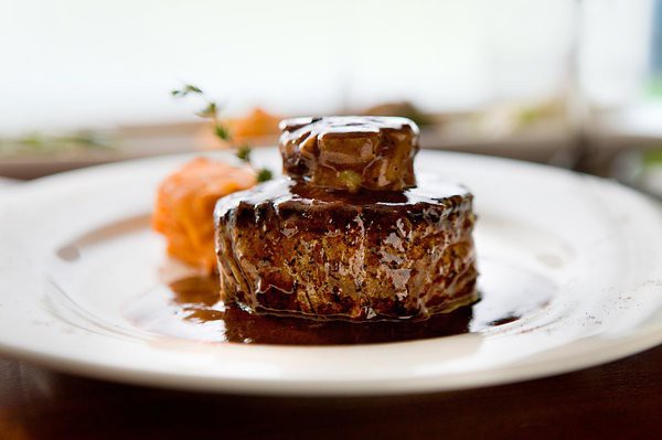 Tournedos Rossini--29TOURNEDOS_SPAN-articleLarge-v2.jpg