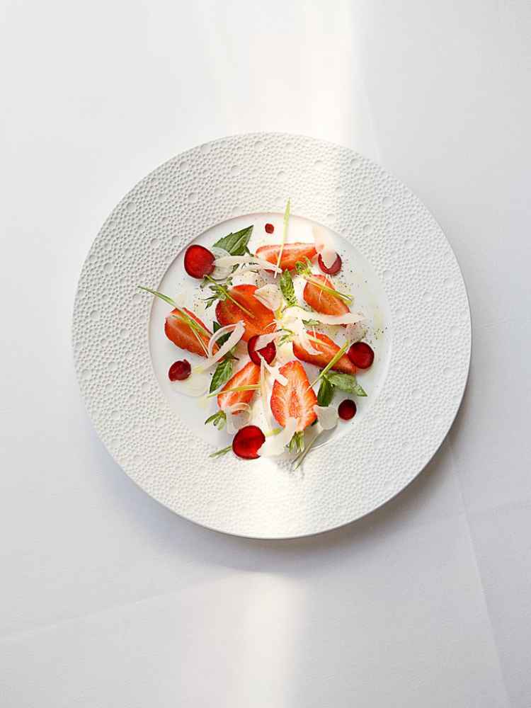 sophierolland_fraises_oignons_nouveaux2.jpg