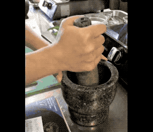 捣碎.gif