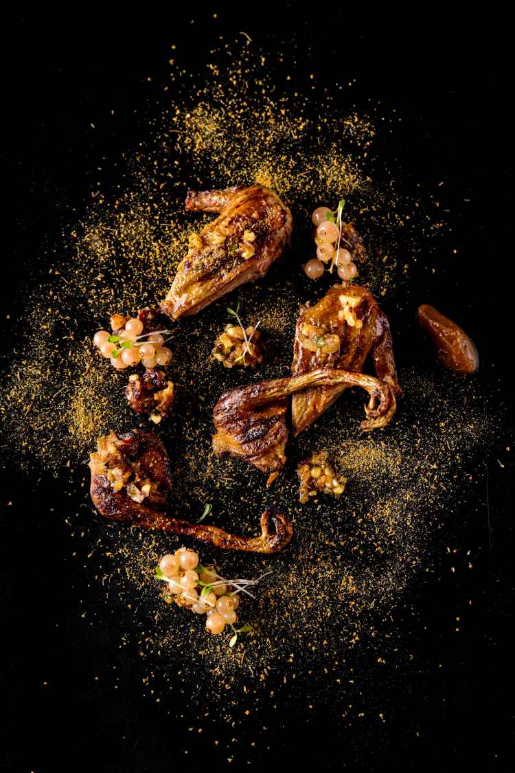 果木烤乳鸽wood roasted pigeon.jpg