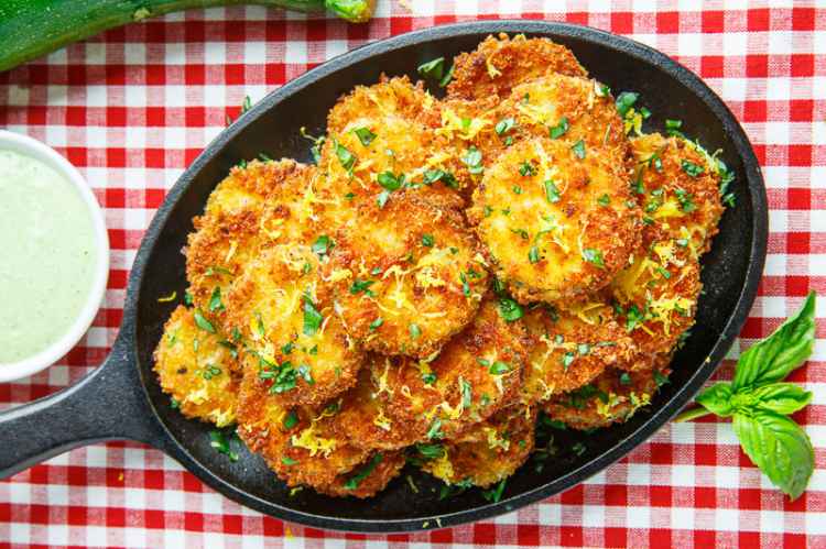 CrispyLemonParmesanZucchiniChipswithBasilAioli80030451.jpg