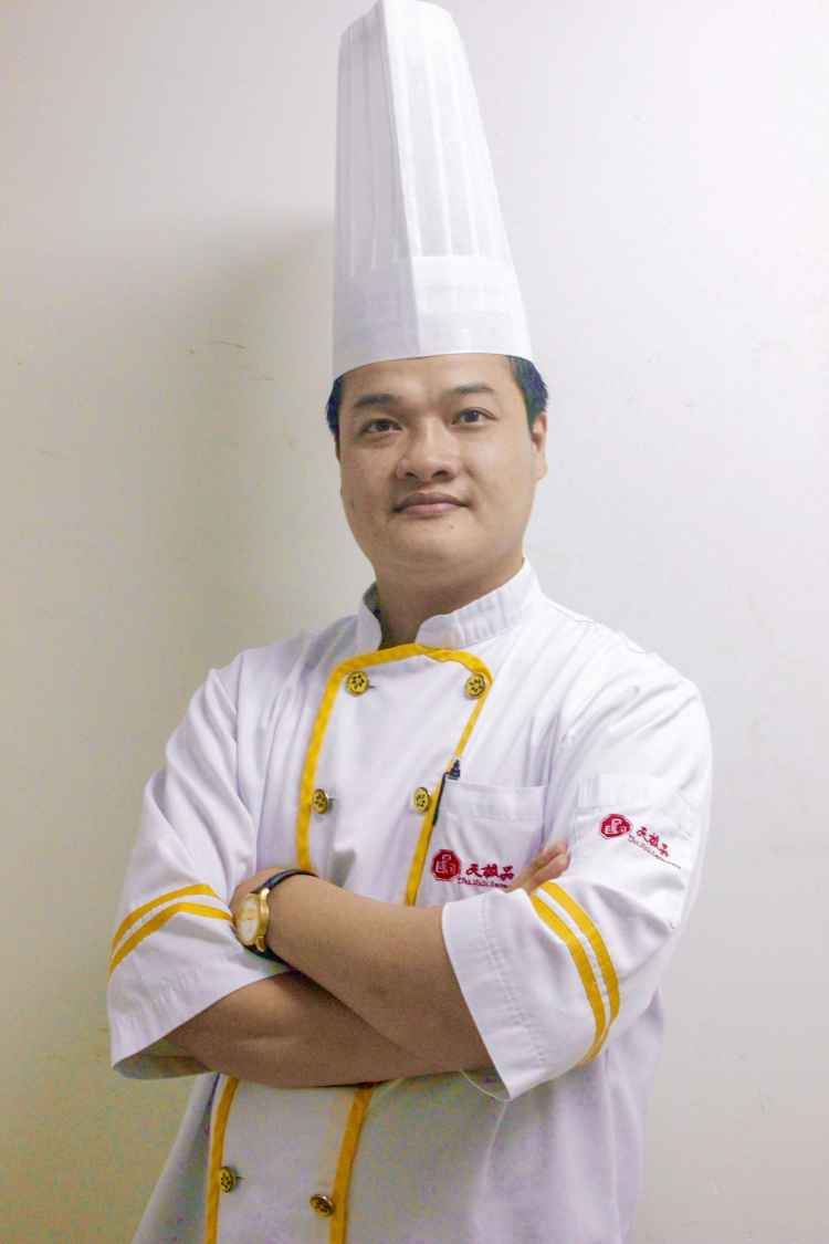 杨洪强.jpg