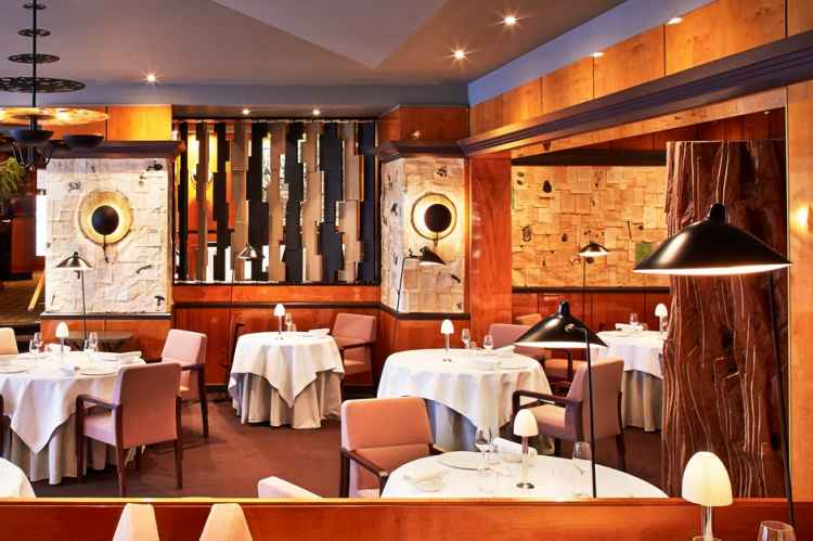pierre-gagnaire-3-star-michelin-restaurant-hotel-balzac.jpg