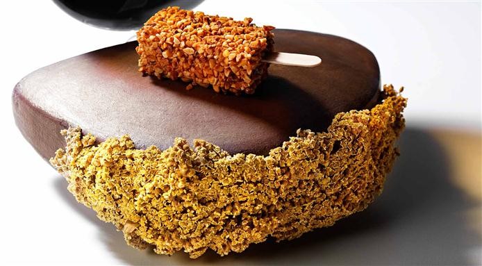 l_819_MASSIMO-BOTTURA-dish-croccantino-cut2.jpg