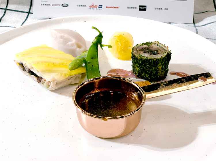 0料理小当家-西餐主菜：低温猪排配时令蔬菜2.jpg