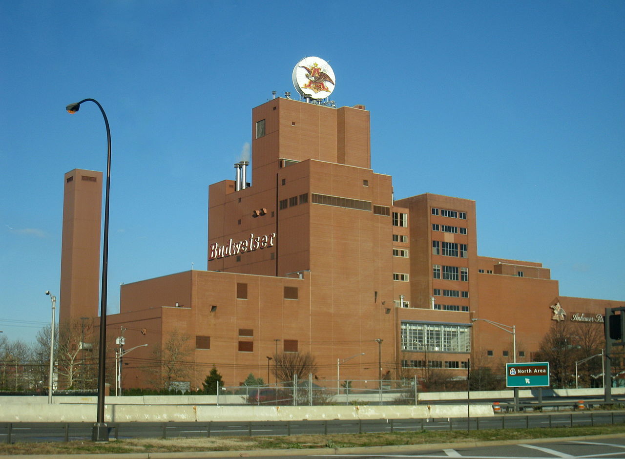 1280px-Budweiser_brewery_-_Newark,_NJ.JPG