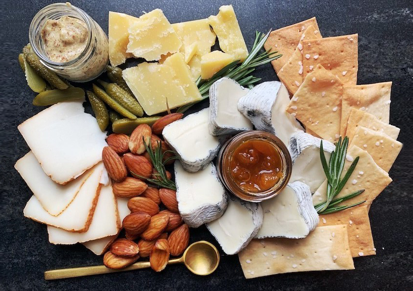 How-to-Cut-Cheese-Plate-1.jpg