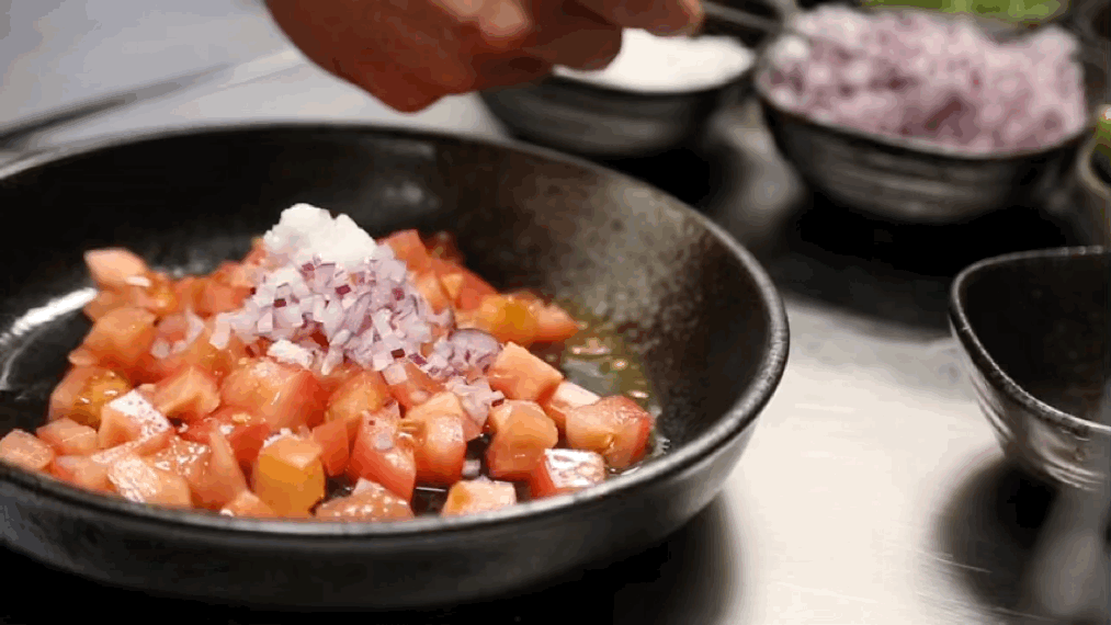 61b1e4f8428a3.GIF