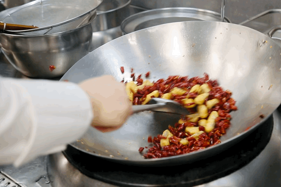 644a67770a839.GIF