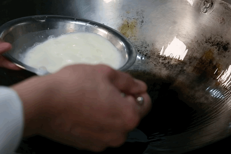 644ba8efc6390.GIF