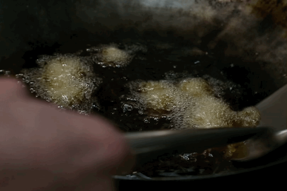 644ba9390d256.GIF
